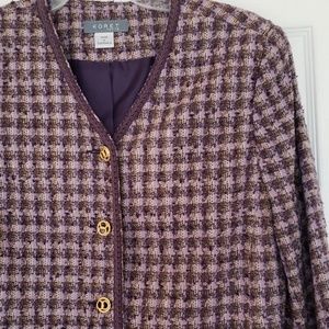 Beautiful Blazer, gold tone buttons